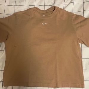 Beige Nike Cropped Athletic Tee Size Small